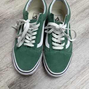 🌼3 for $25🌼 Vans Green Suede Sneakers